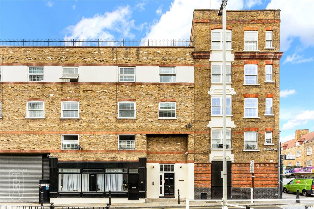 Arcadia Court, E1