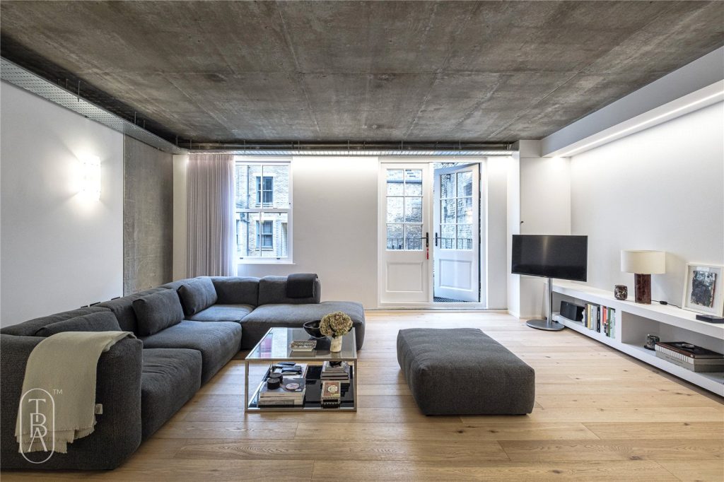 New Inn Broadway EC2A